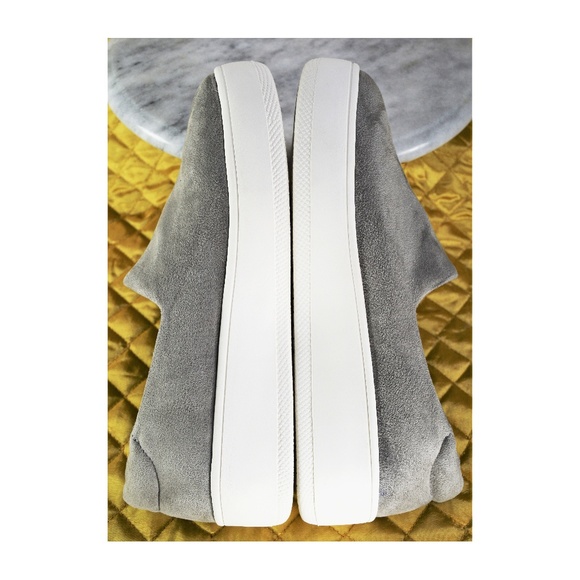 NEW Steve Madden Hilda Gray Suede Sneakers Size 9 - Picture 3 of 8